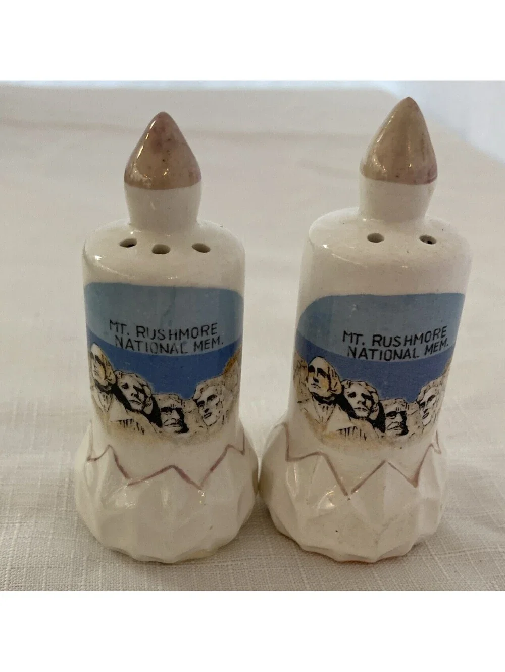 Vintage Salt and Pepper Shakers - Mt Rushmore National Memorial Candles